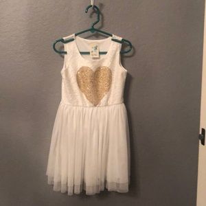 Girls dress